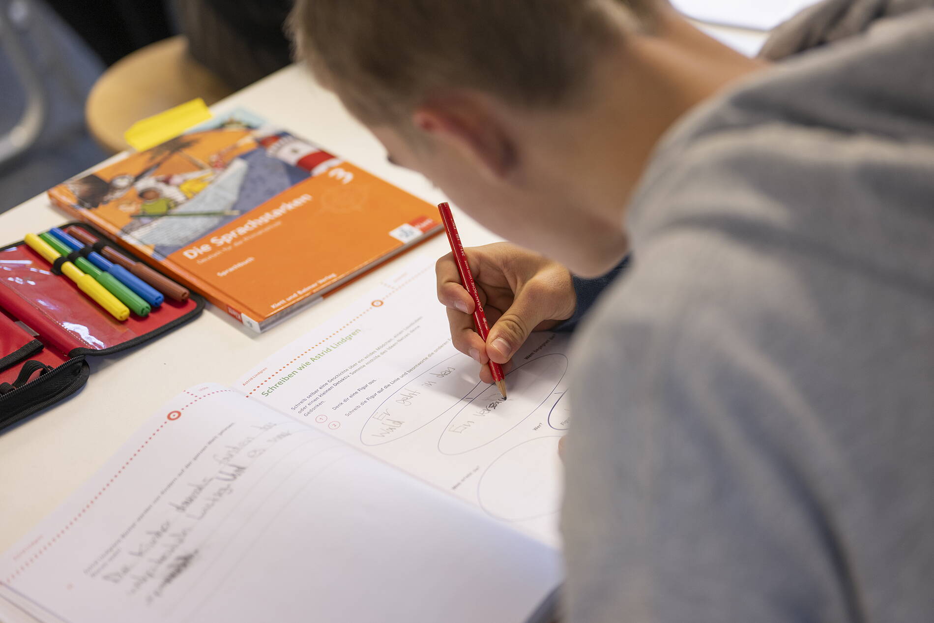 Schule Mittelstufe zemi – Zentrum Mittengraben Interlaken Schule Mittelstufe zemi – Zentrum Mittengraben Interlaken
